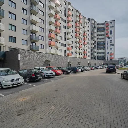 Studio With Ac Kamienna Krzyki By Renters *
